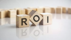 Blocks with the letters "ROI" on them. Represents how seo consulting is here to support therapists get the best ROI out of their SEO.